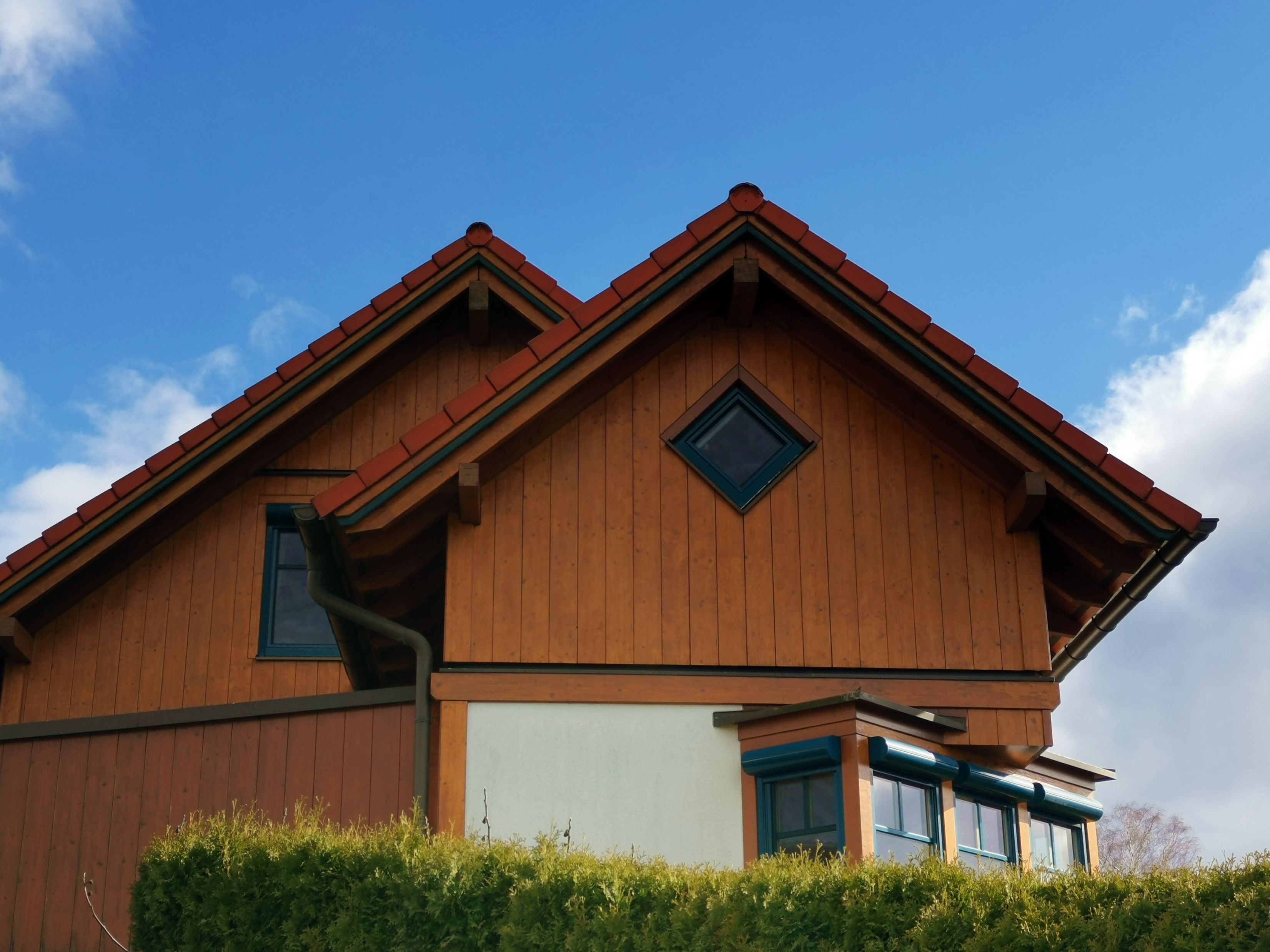 Neuigkeiten: Hitze- und Kälteschutz mit Holz bei Hausbau und Modernisierung